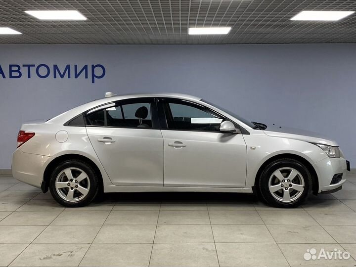 Chevrolet Cruze 1.6 МТ, 2011, 175 888 км