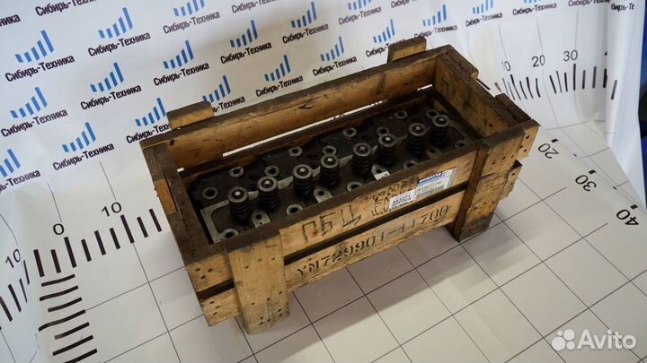 Головка блока цилиндра (YM729901-11700) Komatsu