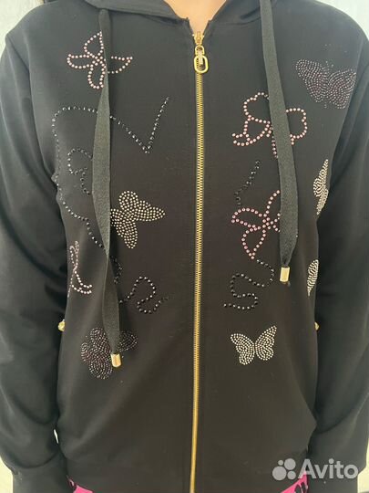 Ветровка весенняя женская