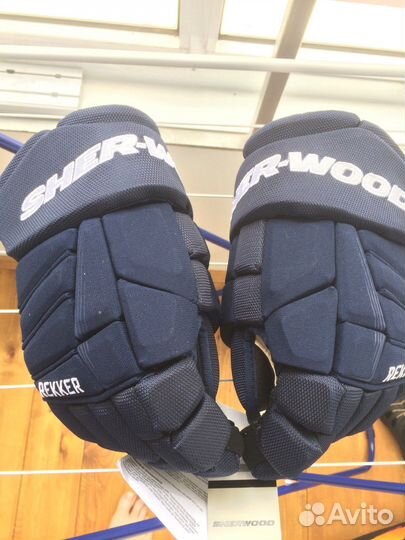 Краги хоккейные перчатки