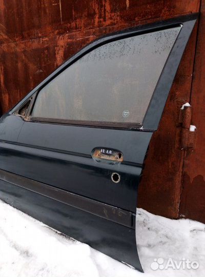 Дверь передняя левая Форд Эскорд универсал 1 1996