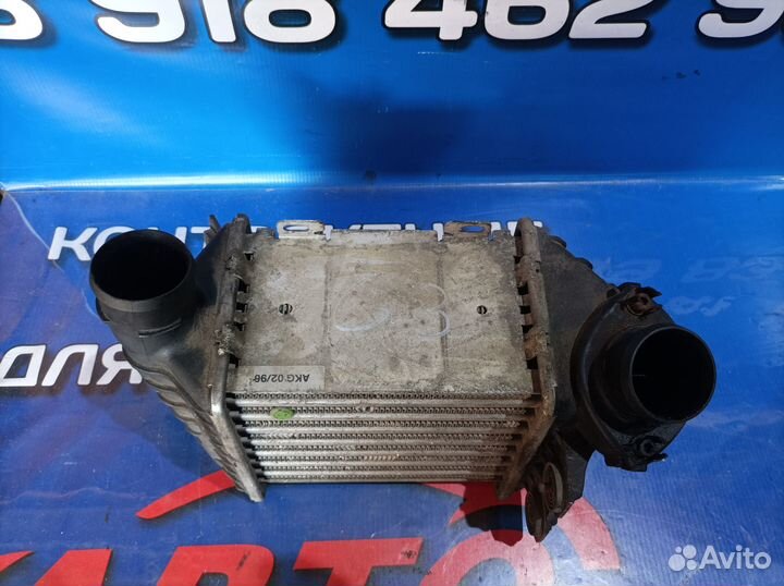 Радиатор интеркулера Volkswagen Golf 3 1991-1997