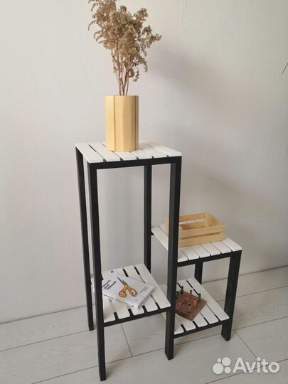 Стеллаж, обувница, этажерка из дерева