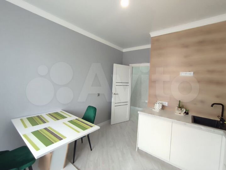 1-к. квартира, 43,5 м², 1/3 эт.