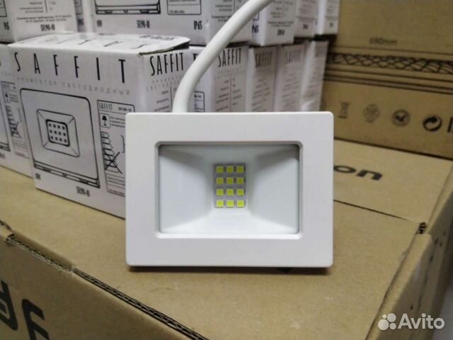 Светодиодный прожектор