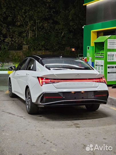 Hyundai Elantra 1.5 CVT, 2023, 100 км