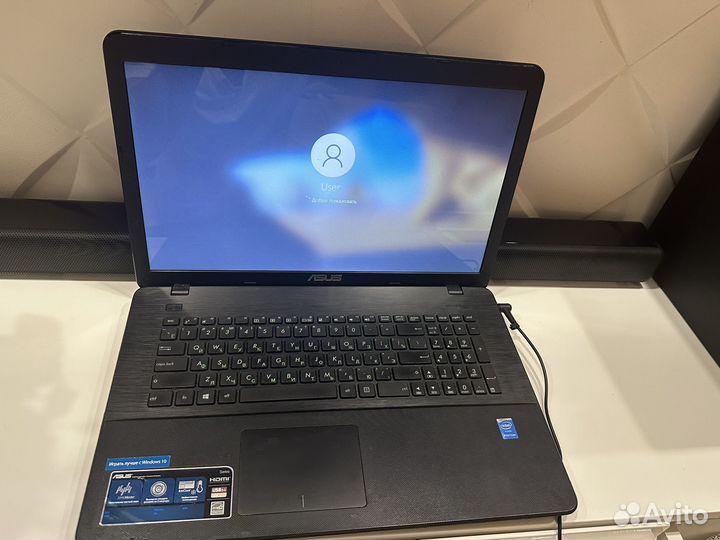 Ноутбук asus