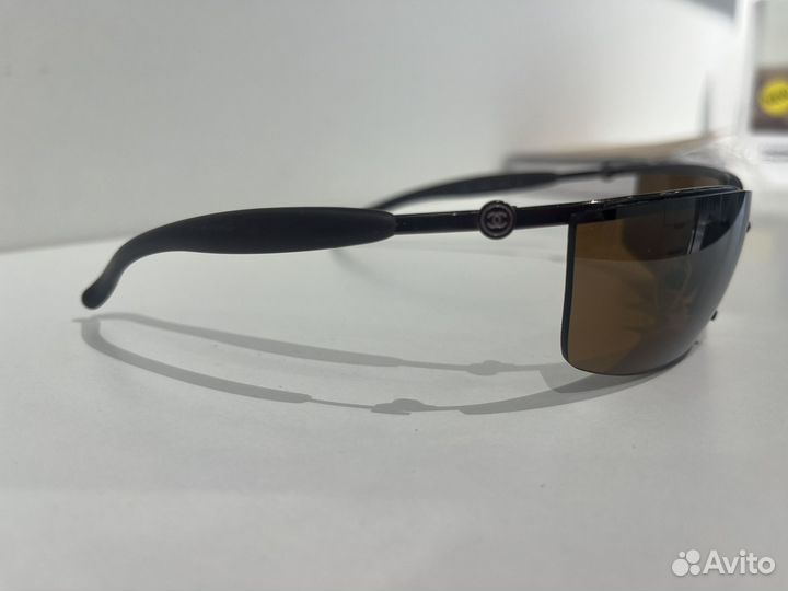 Солнцезащитные очки chanel