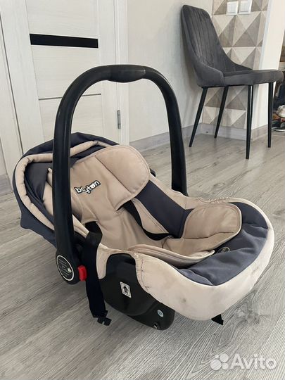 Детское кресло