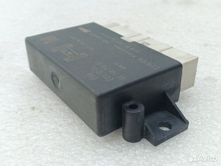 Блок управления парктроником Peugeot 508