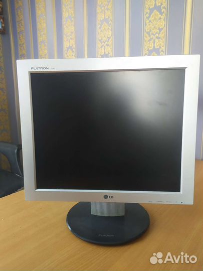 Монитор LG flatron
