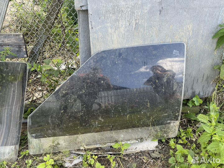 Стекло боковое ваз 2109,2114,2115