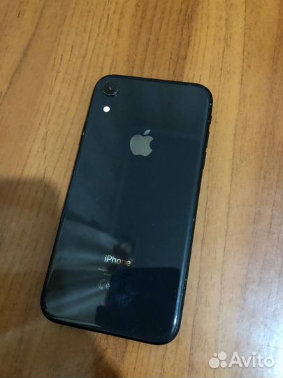 iPhone Xr, 64 ГБ