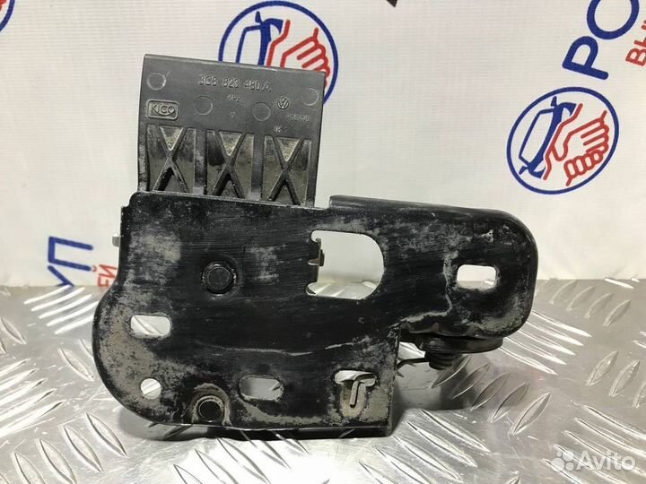 Замок капота Volkswagen Passat CC