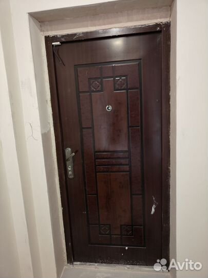 Дверь входная железная бу 960