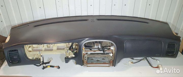 Торпедо с airbag и проводкой Hyundai Sonata EF