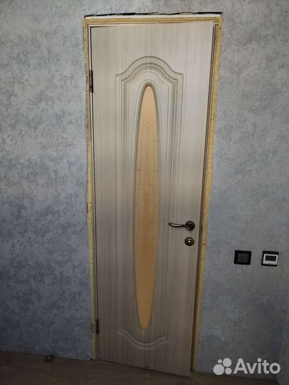 Дверь межкомнатная 600 с коробкой бу