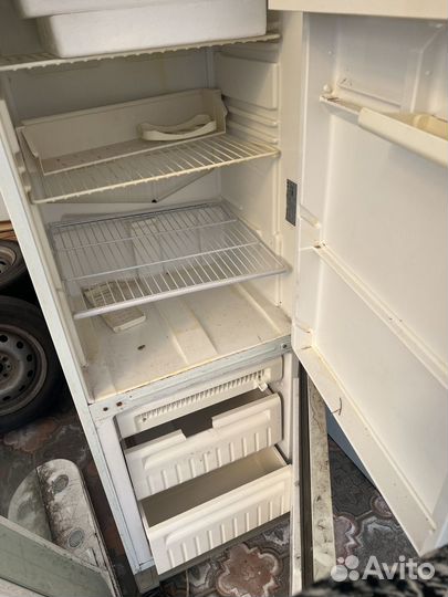 Холодильник stinol