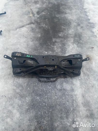 Подрамник передний Honda Odyssey RA3