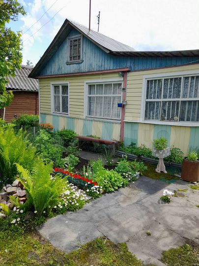 Дом 25 м² на участке 5 сот.