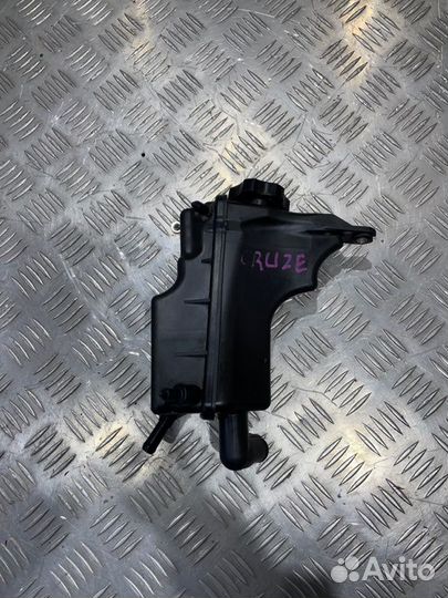 Бачок гидроусилителя Chevrolet Cruze седан F16D3