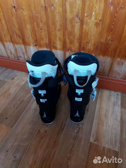 Горнолыжные ботинки