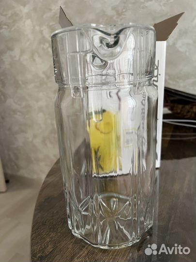 Кувшин стекло