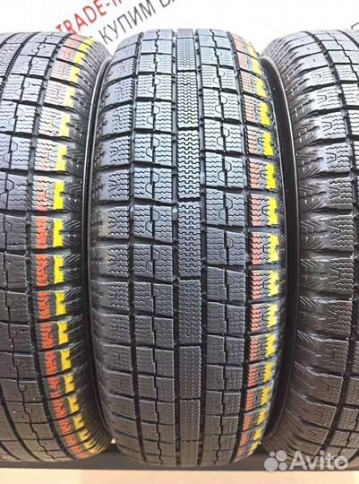 Toyo Winter Tranpath MK4a 215/60 R16 93P