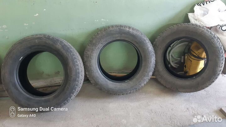 Bridgestone Blizzak Ice 26.5/65 R17