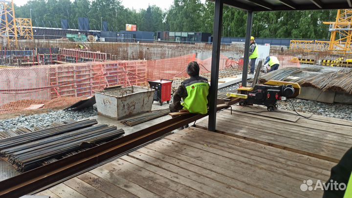 Плотник бетонщик