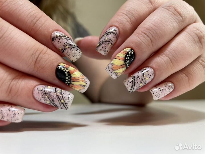 Мастер маникюра и педикюра