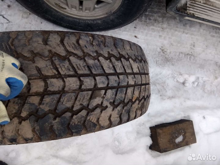 Yokohama Guardex F600 265/70 R15