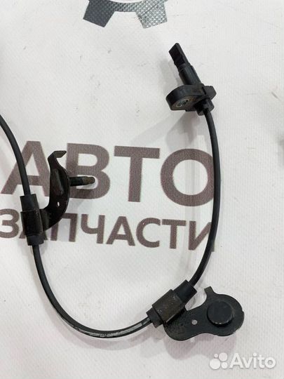 Датчик ABS задний правый Lexus Nx300H F-Sport Z10