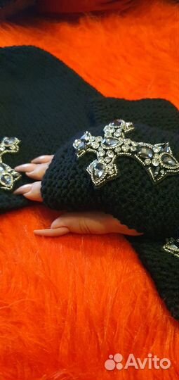 Комплект. Шапка и митеньки