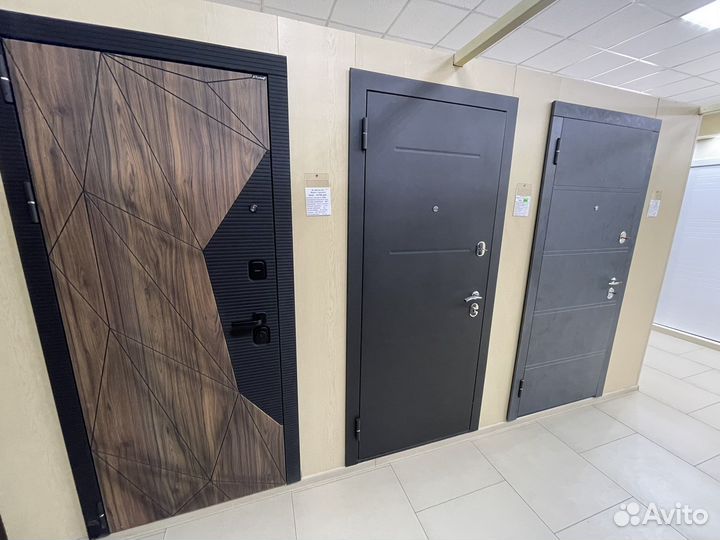 Склад-магазин входных металлических дверей