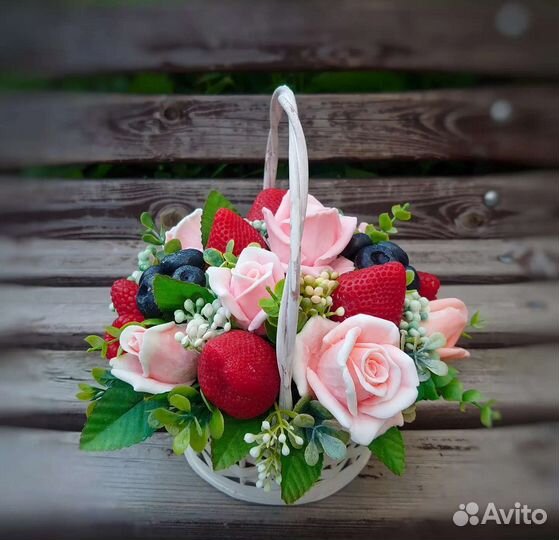 Букет из мыла ягодный