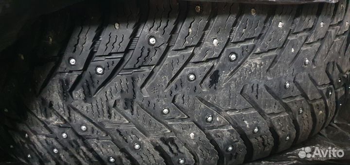 Nokian Tyres Hakkapeliitta 9 235/60 R18