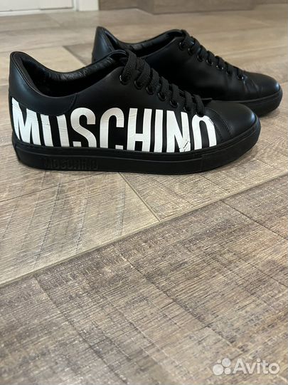 Moschino