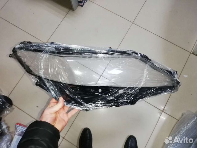 Стекло фары (иномарки)