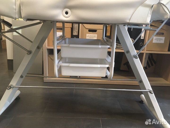 Косметологическое кресло бу