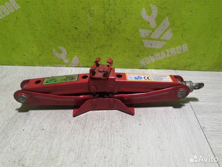 Домкрат Сеат Ибица 4