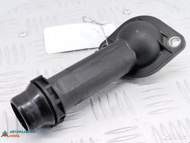 Корпус термостата Audi A4 B6 2006 038121121B