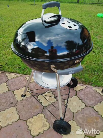 Угольный гриль-барбекю