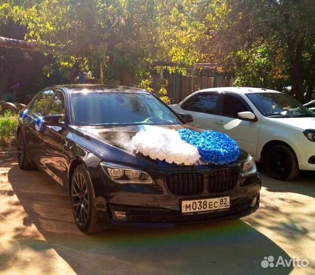 Свадебные украшения на машину