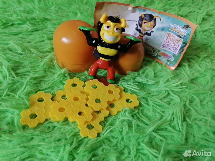 Kinder maxi пчелы