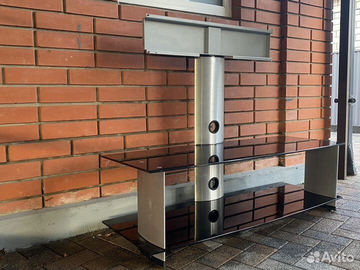 Стеклянная тумба под тв