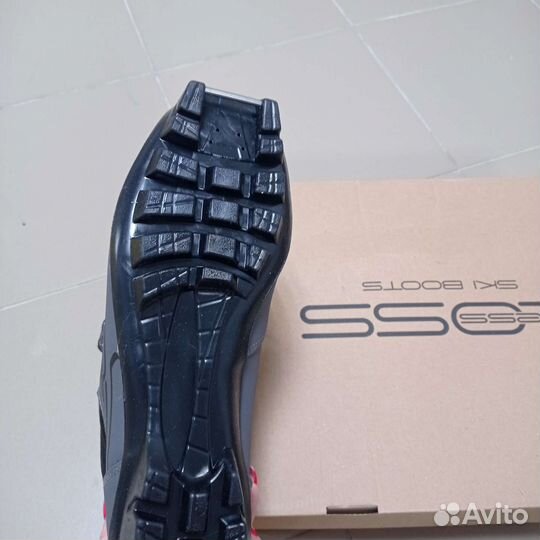 Лыжные ботинки 41(26см)