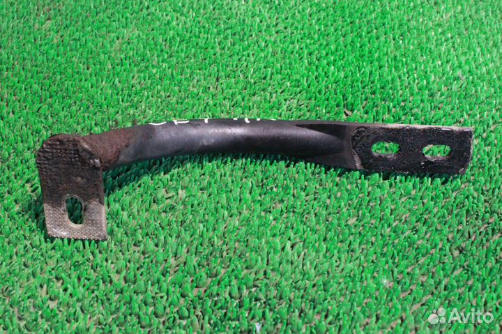 Крепеж переднего бампера Cadillac Escalade GMT800