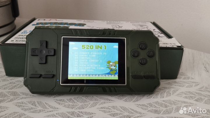 Игровая консоль