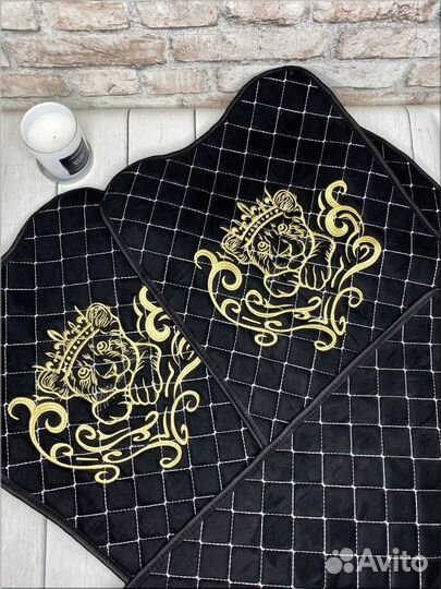 Автонакидки с вышвикой